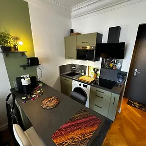 Appartement Neuf Et Proche Des Plages De Les Pins, Juan-les-Pins
